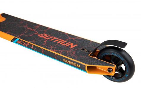 Blazer Pro Complete Scooter	Outrun 2 Fx - Lava - main image