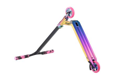Sacrifice Flyte 100 V2 Neo Pink Graffiti Scooter - main image